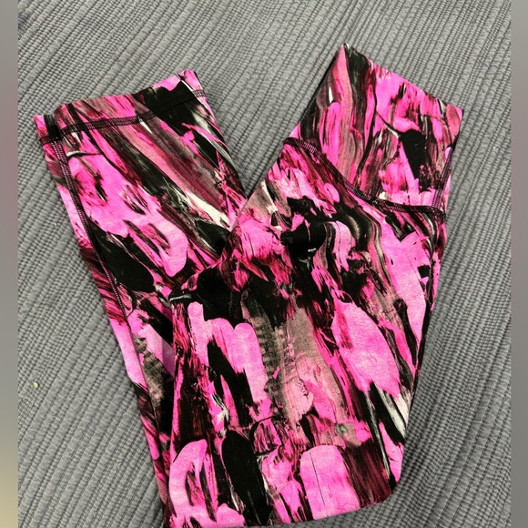 Lululemon Wunder Train High-Rise Crop size 2 - Picture 3 of 7